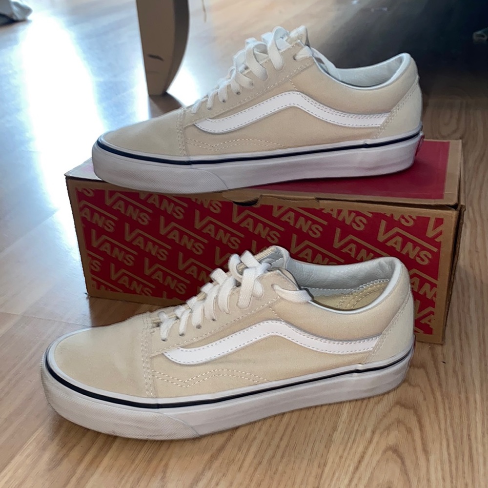 Old skool - Picture 1 of 4
